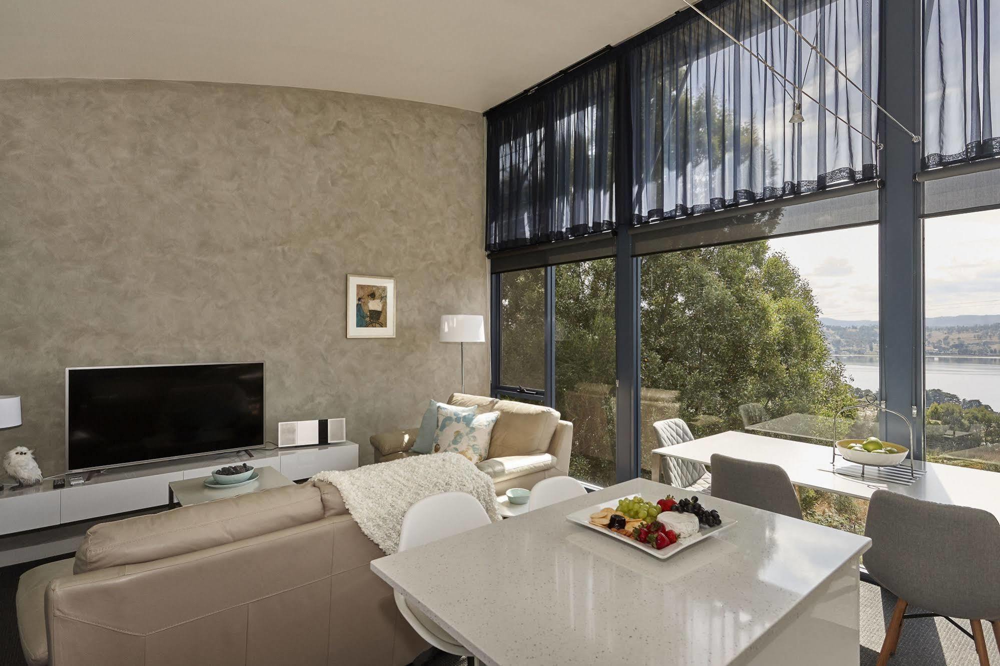 Tamar River Apartments Rosevears Екстер'єр фото